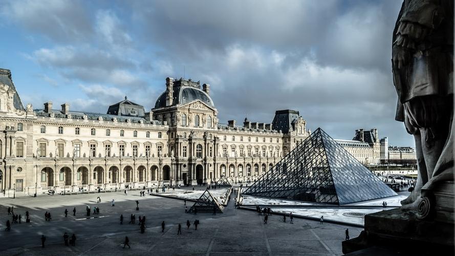 Louvre